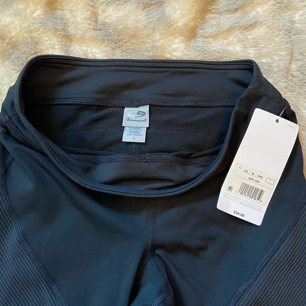 New with Tags! Champion black cropped leggings - Picture 4 of 8